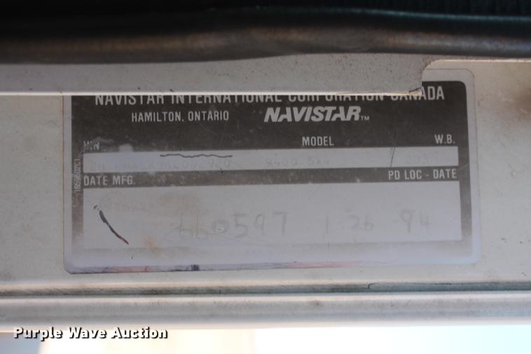 image for item DB5106 1994 International 9400 semi truck