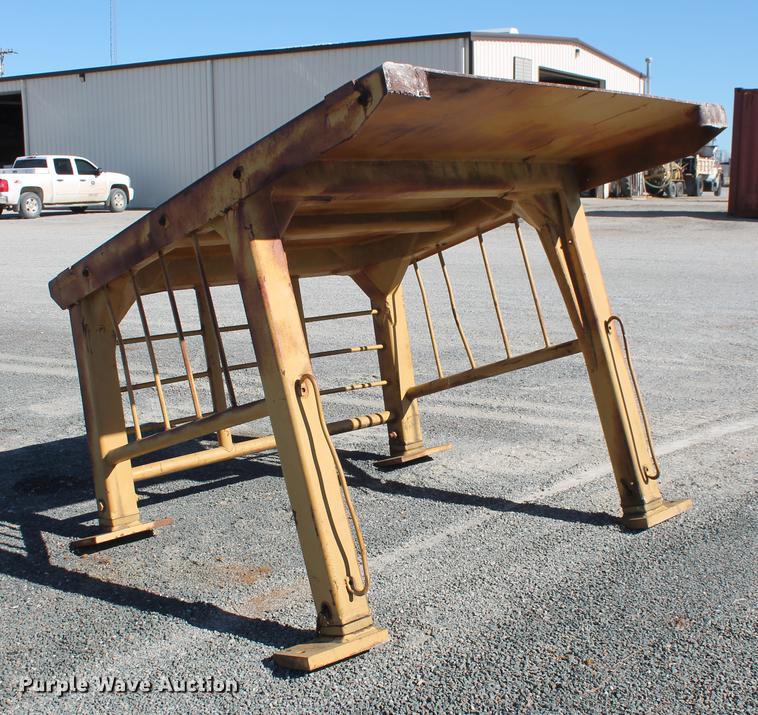 image for item DB5109 Caterpillar D7 ROPS canopy