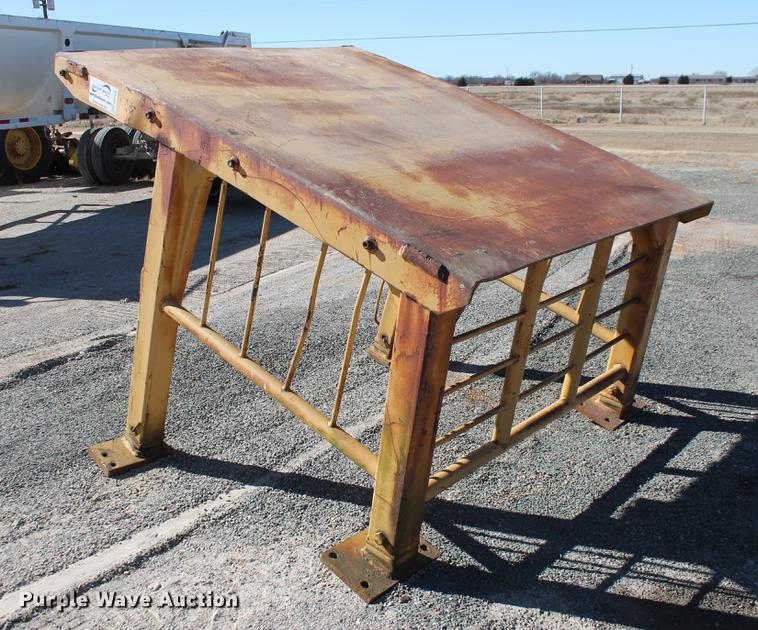 image for item DB5109 Caterpillar D7 ROPS canopy