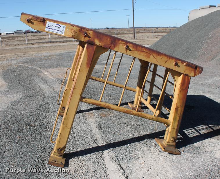 image for item DB5109 Caterpillar D7 ROPS canopy