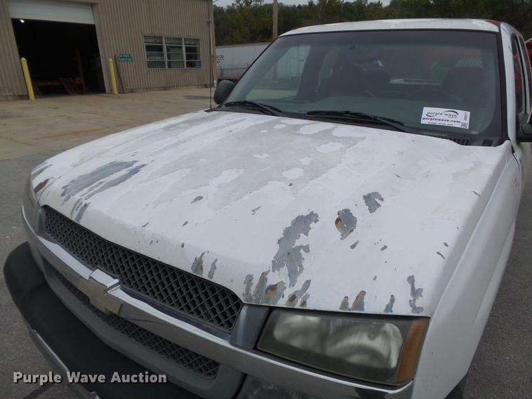 image for item DB6377 2003 Chevrolet Silverado 1500 Ext. Cab pickup truck
