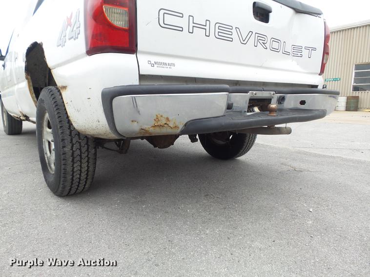 image for item DB6377 2003 Chevrolet Silverado 1500 Ext. Cab pickup truck