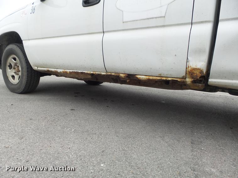 image for item DB6377 2003 Chevrolet Silverado 1500 Ext. Cab pickup truck