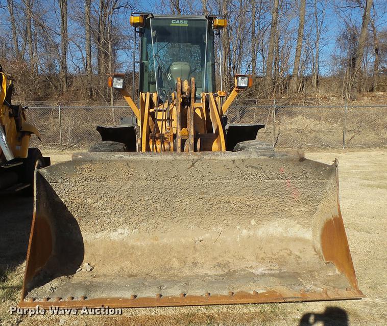 image for item DB7291 2002 Case 621D wheel loader