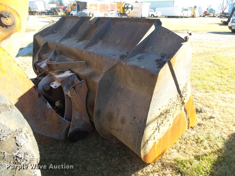 image for item DB7291 2002 Case 621D wheel loader