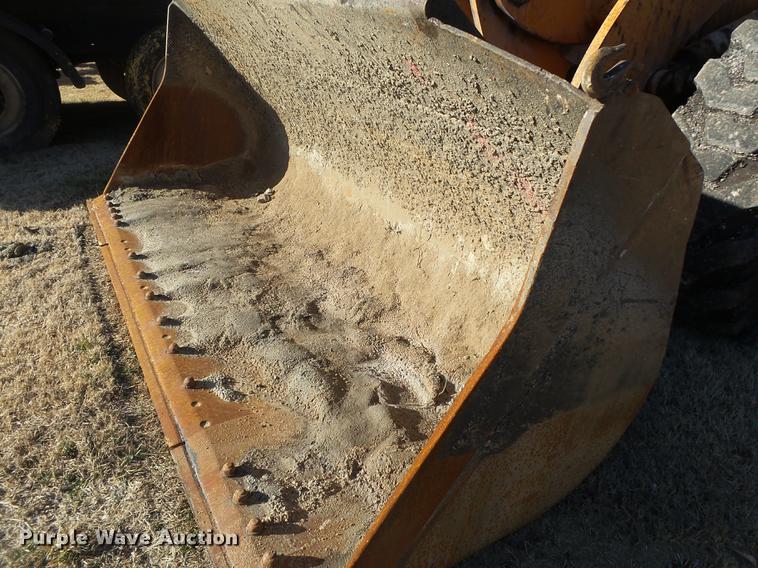 image for item DB7291 2002 Case 621D wheel loader