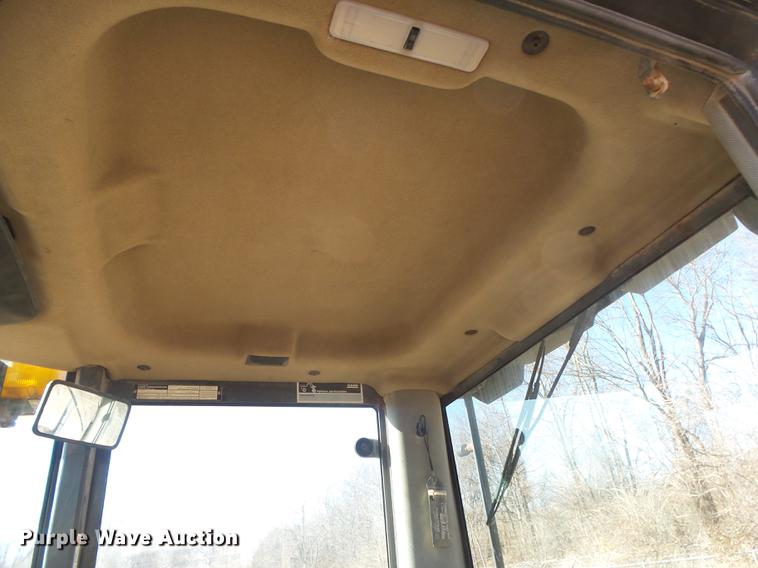 image for item DB7291 2002 Case 621D wheel loader