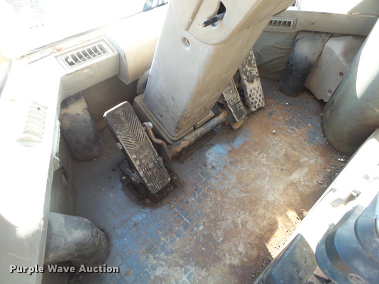 image for item DB7291 2002 Case 621D wheel loader