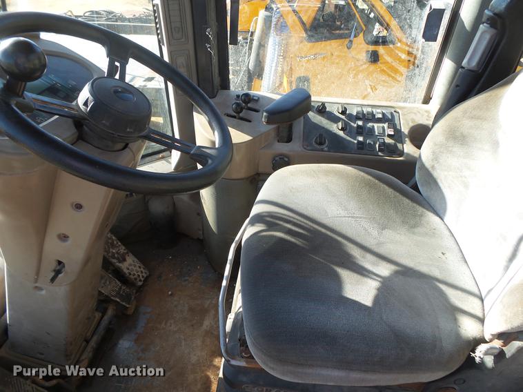image for item DB7291 2002 Case 621D wheel loader