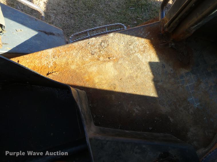 image for item DB7291 2002 Case 621D wheel loader