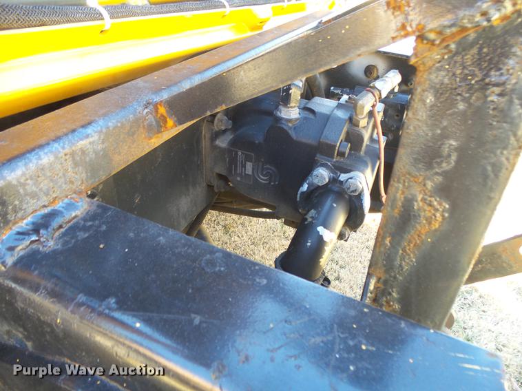 image for item DB7292 2011 International WorkStar 7500 paint striper truck