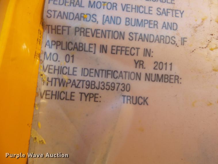 image for item DB7292 2011 International WorkStar 7500 paint striper truck