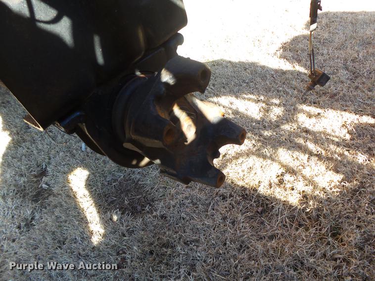 image for item DB7293 2005 International 7400 cab and chassis