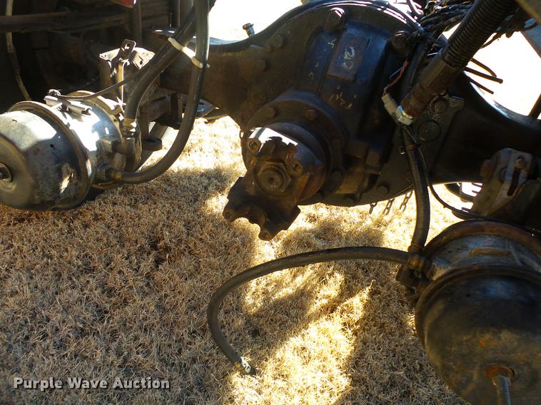 image for item DB7293 2005 International 7400 cab and chassis