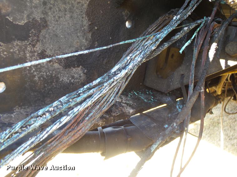 image for item DB7293 2005 International 7400 cab and chassis