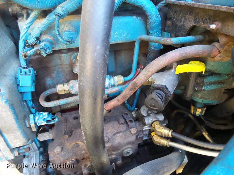 image for item DB7293 2005 International 7400 cab and chassis