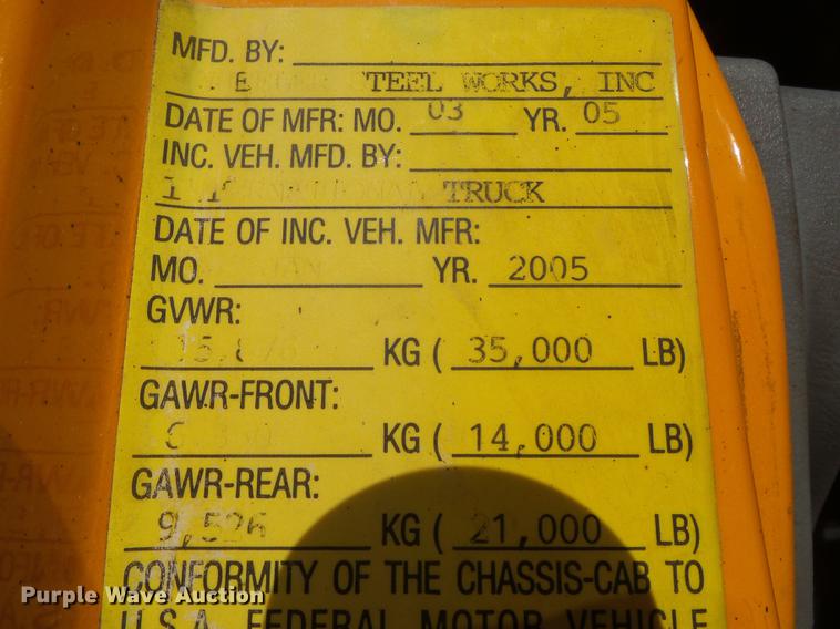 image for item DB7293 2005 International 7400 cab and chassis