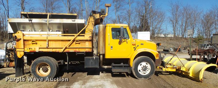 image for item DB7295 2002 International 4900 dump truck