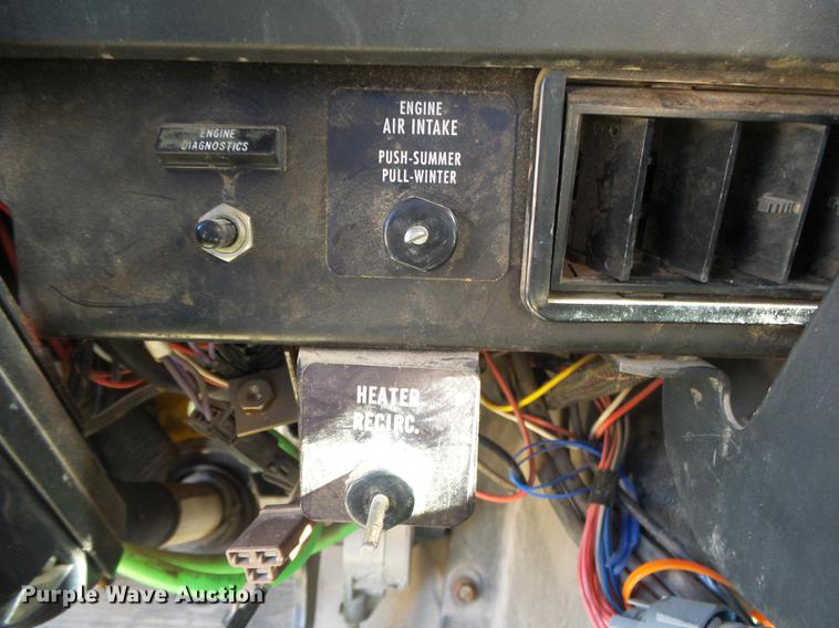 image for item DB7295 2002 International 4900 dump truck