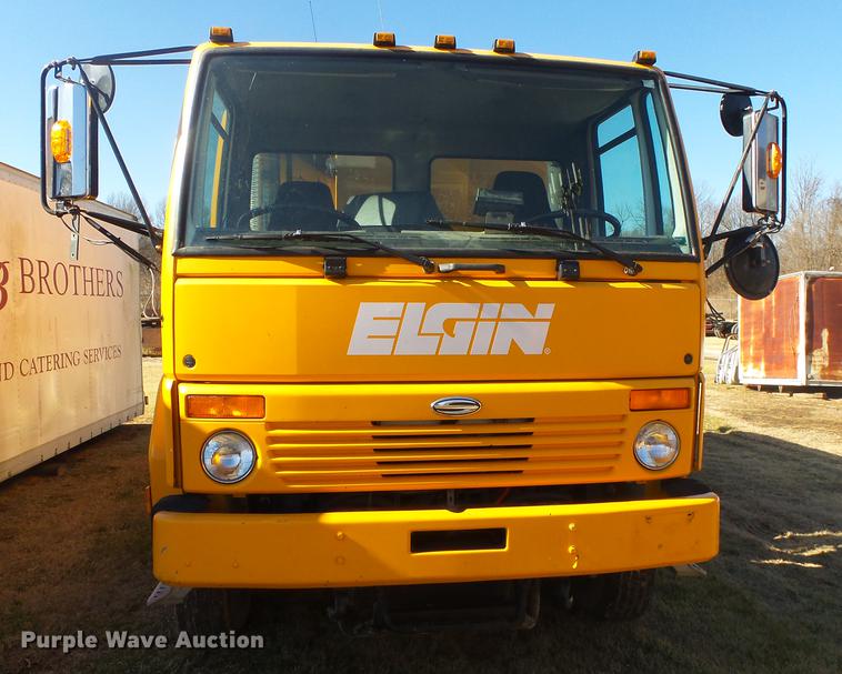 image for item DB7296 2005 Sterling SC8000 Cargo street sweeper truck