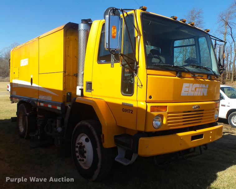 image for item DB7296 2005 Sterling SC8000 Cargo street sweeper truck