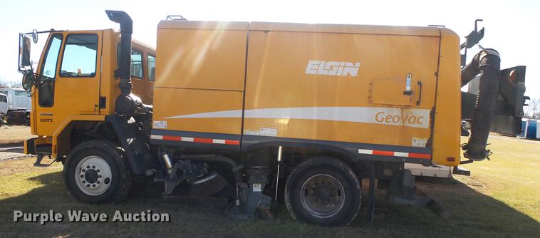 image for item DB7296 2005 Sterling SC8000 Cargo street sweeper truck