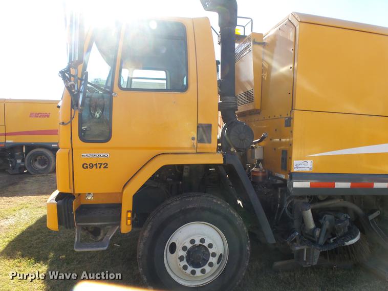 image for item DB7296 2005 Sterling SC8000 Cargo street sweeper truck