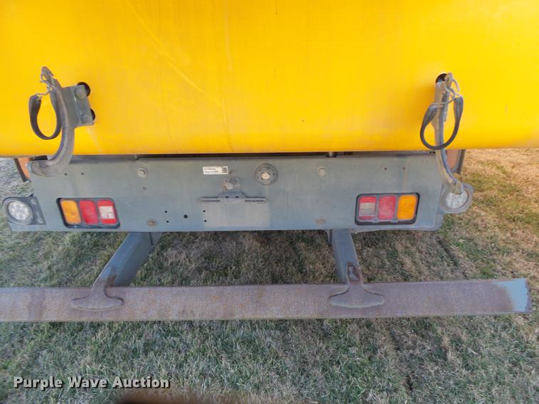 image for item DB7296 2005 Sterling SC8000 Cargo street sweeper truck