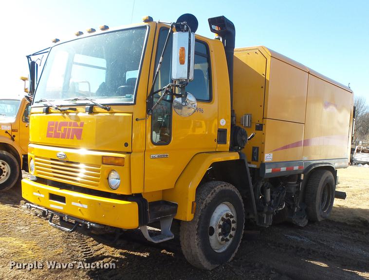 image for item DB7297 2004 Sterling SC8000 Cargo street sweeper truck