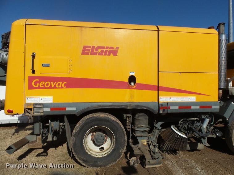 image for item DB7297 2004 Sterling SC8000 Cargo street sweeper truck