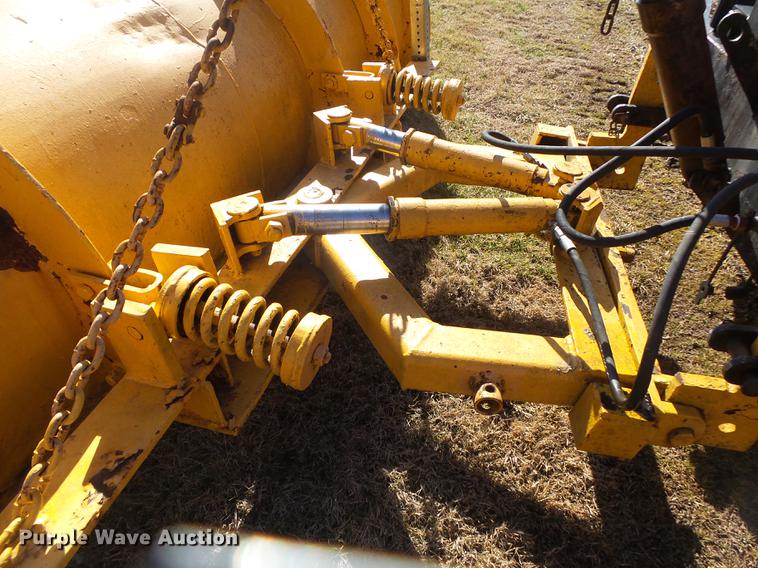 image for item DB7299 2001 International 4900 dump truck