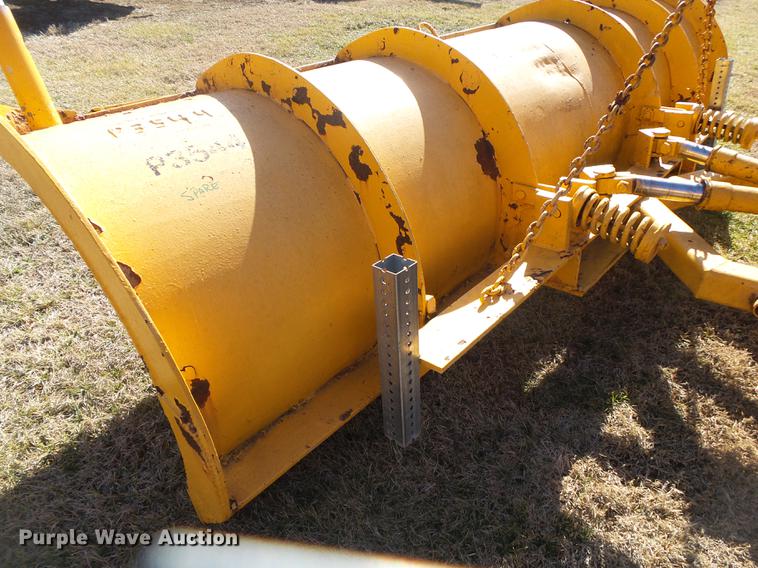 image for item DB7299 2001 International 4900 dump truck