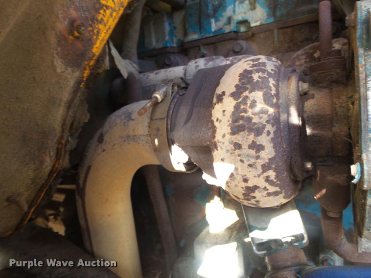 image for item DB7299 2001 International 4900 dump truck