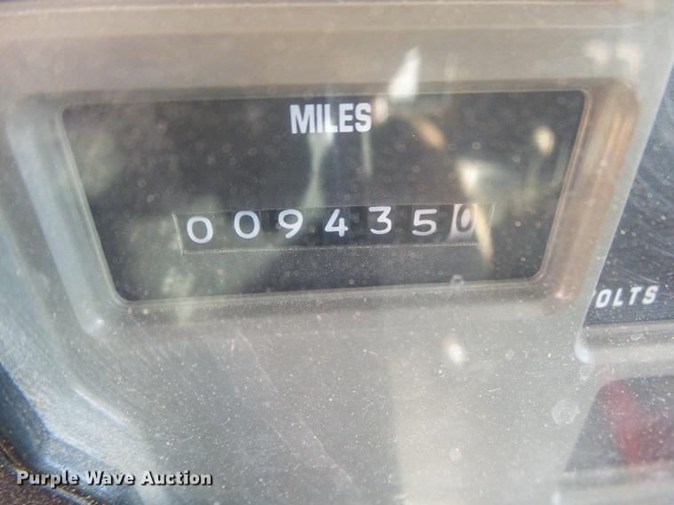 image for item DB7299 2001 International 4900 dump truck