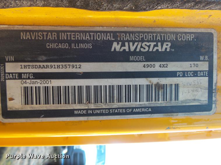 image for item DB7299 2001 International 4900 dump truck