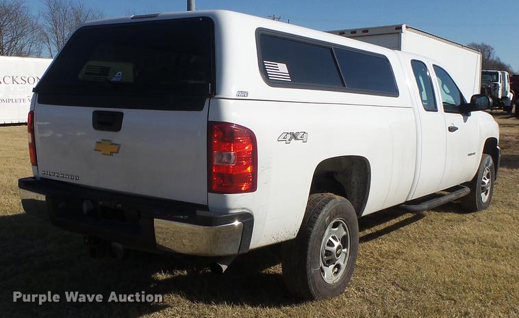 image for item DB7300 2011 Chevrolet Silverado 2500HD Ext. Cab pickup truck