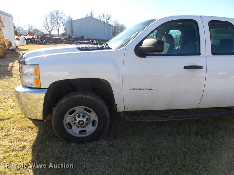 image for item DB7300 2011 Chevrolet Silverado 2500HD Ext. Cab pickup truck