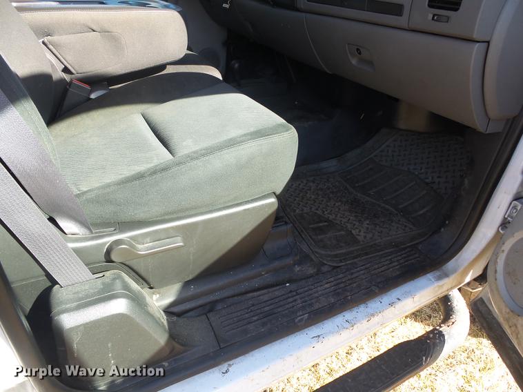 image for item DB7300 2011 Chevrolet Silverado 2500HD Ext. Cab pickup truck