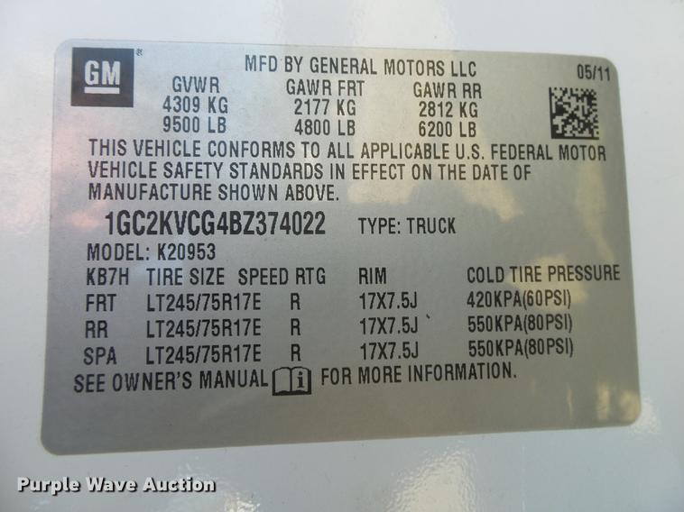 image for item DB7300 2011 Chevrolet Silverado 2500HD Ext. Cab pickup truck