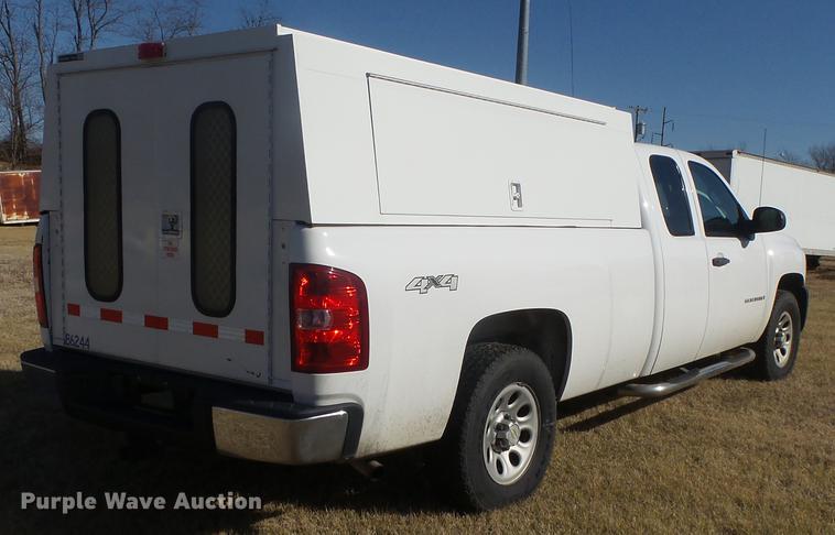 image for item DB7301 2007 Chevrolet Silverado 1500 Ext. Cab pickup truck