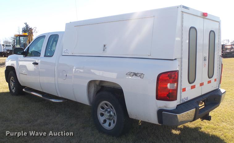 image for item DB7301 2007 Chevrolet Silverado 1500 Ext. Cab pickup truck