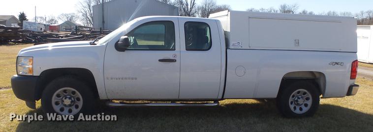 image for item DB7301 2007 Chevrolet Silverado 1500 Ext. Cab pickup truck