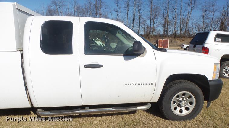 image for item DB7301 2007 Chevrolet Silverado 1500 Ext. Cab pickup truck
