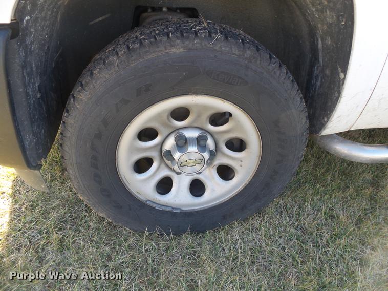 image for item DB7301 2007 Chevrolet Silverado 1500 Ext. Cab pickup truck