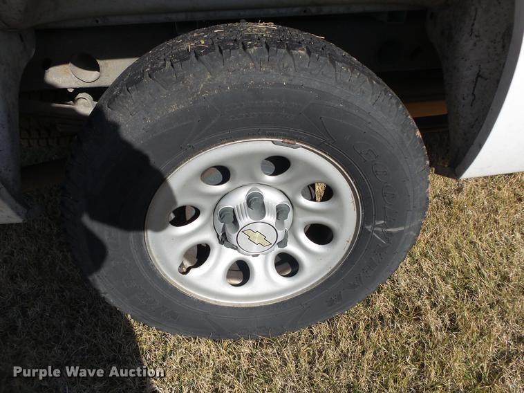 image for item DB7301 2007 Chevrolet Silverado 1500 Ext. Cab pickup truck