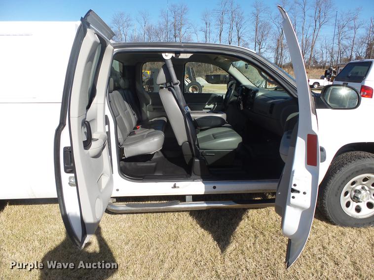 image for item DB7301 2007 Chevrolet Silverado 1500 Ext. Cab pickup truck