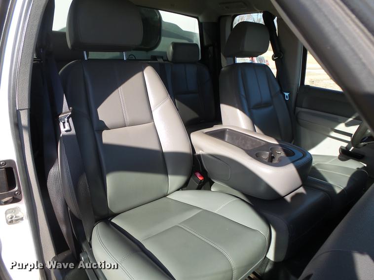 image for item DB7301 2007 Chevrolet Silverado 1500 Ext. Cab pickup truck