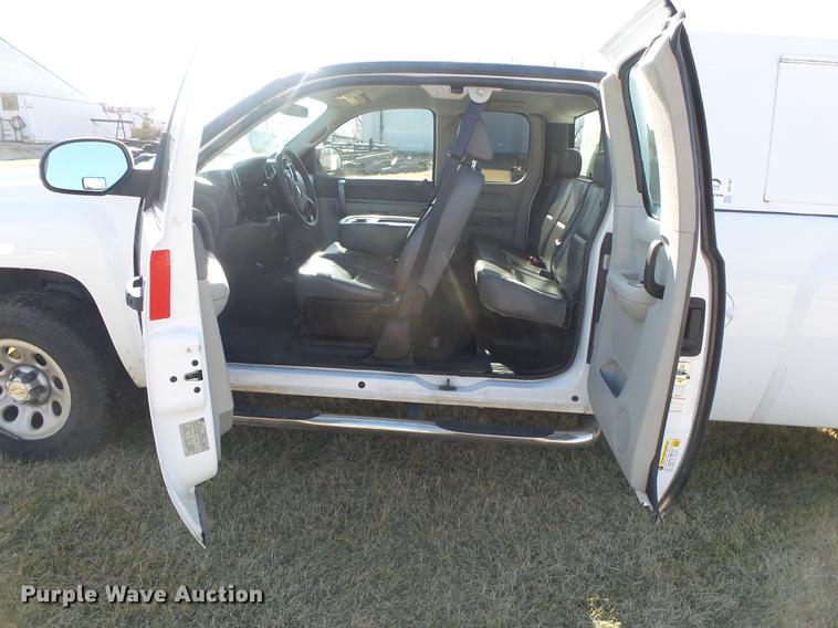 image for item DB7301 2007 Chevrolet Silverado 1500 Ext. Cab pickup truck