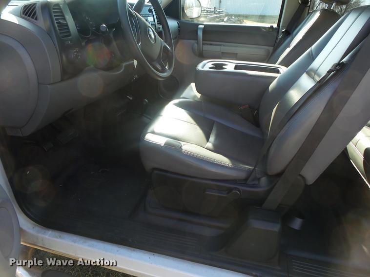 image for item DB7301 2007 Chevrolet Silverado 1500 Ext. Cab pickup truck