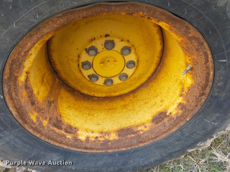 image for item DB7302 2002 John Deere 310 SG backhoe